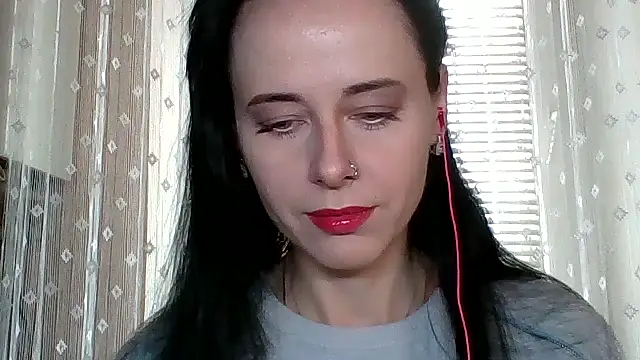 LuminousLady online show from 10-28-25, 08:13