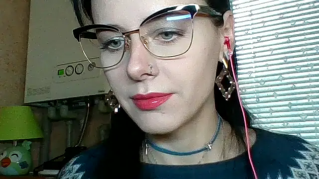 LuminousLady online show from 11-08-25, 10:52