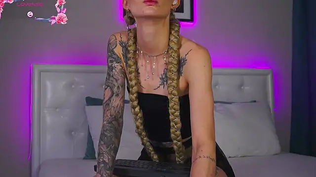 LeaCox  online show from 11-09-25, 08:29