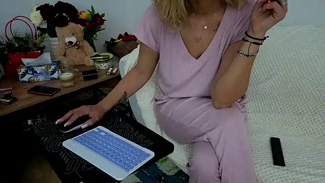 SweetAnia  online show from 03-07-26, 11:49