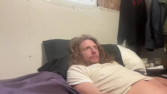 Snapshot of redone8in chatting on 03-03-25, 01:17 redone8in online show from 03-03-25, 01:17