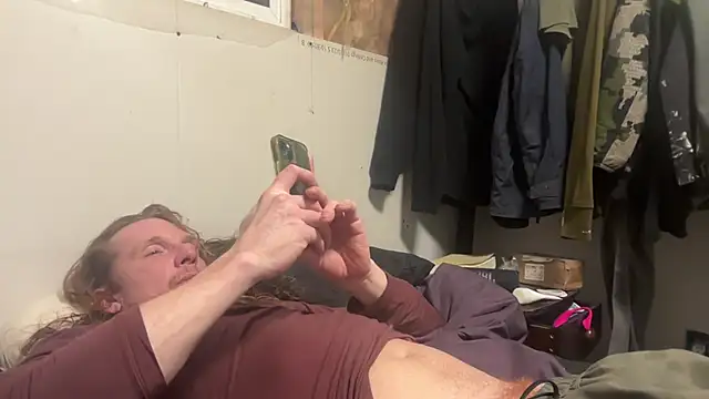 Snapshot of redone8in chatting on 02-18-25, 04:26 redone8in online show from 02-18-25, 04:26