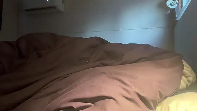 Snapshot of redone8in chatting on 02-03-25, 04:52 redone8in online show from 02-03-25, 04:52