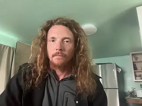 Snapshot of redone8in chatting on 09-17-25, 08:11 redone8in online show from 09-17-25, 08:11