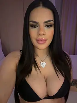 Snapshot of mrsbellanova chatting on 11-12-25, 10:24 mrsbellanova online show from 11-12-25, 10:24