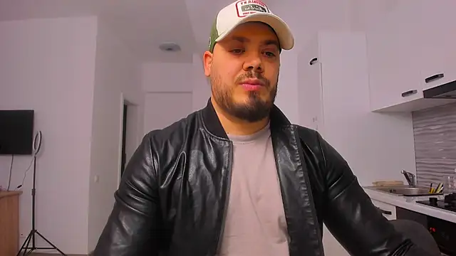 ZackMasterss online show from 12-21-25, 06:04