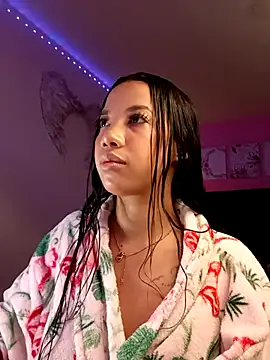 SallyWhitee online show from 02-17-26, 05:16