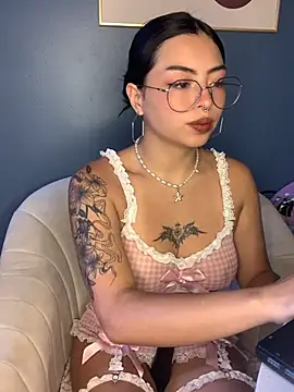 Snapshot of Valu_euphoria chatting on 05-01-26, 08:47 Valu euphoria online show from 05-01-26, 08:47
