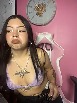 Snapshot of Valu_euphoria chatting on 05-14-26, 09:23 Valu euphoria online show from 05-14-26, 09:23