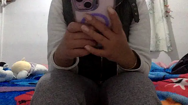 sharonlopez9611 online show from 12-21-25, 03:30