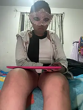 sharonlopez9611 online show from 07-11-26, 03:29