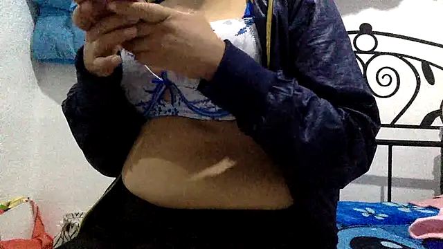 sharonlopez9611 online show from 04-10-26, 03:46