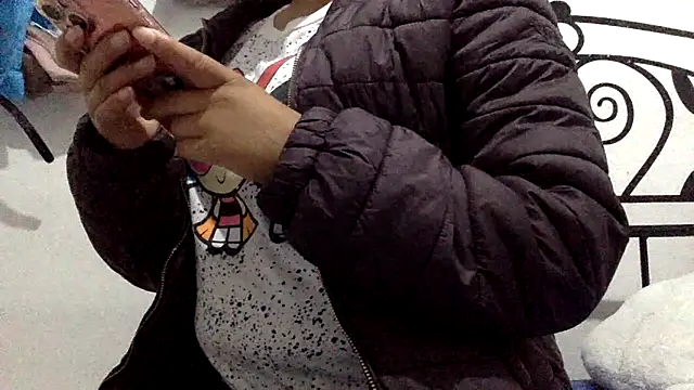 sharonlopez9611 online show from 04-08-26, 03:30