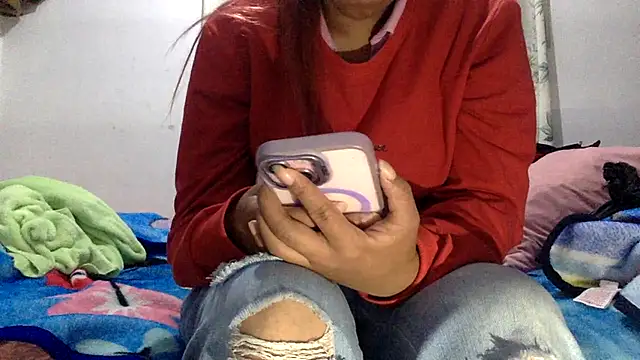 sharonlopez9611 online show from 10-10-25, 02:45