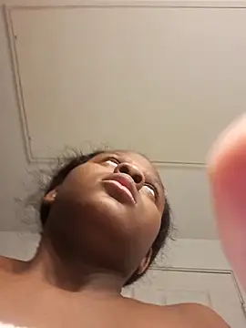 Snapshot of CocoaDoll22 chatting on 11-27-25, 10:21 CocoaDoll22 online show from 11-27-25, 10:21