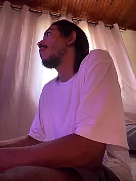 Snapshot of Mineirinho043 chatting on 04-12-26, 03:15 Mineirinho043 online show from 04-12-26, 03:15