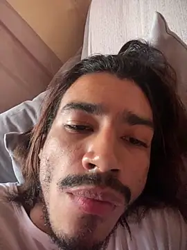 Snapshot of Mineirinho043 chatting on 04-01-26, 02:03 Mineirinho043 online show from 04-01-26, 02:03