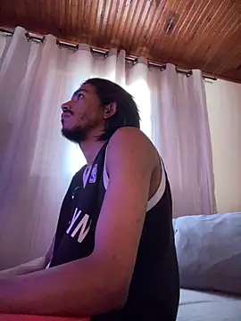 Snapshot of Mineirinho043 chatting on 04-10-26, 01:51 Mineirinho043 online show from 04-10-26, 01:51