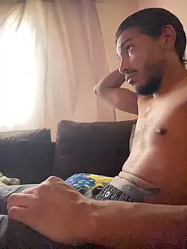 Mineirinho043 online show from 11-13-25, 07:51