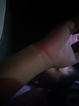 Mineirinho043 online show from 12-18-25, 11:30