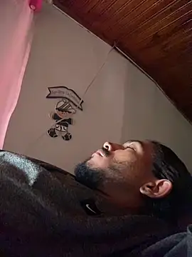Mineirinho043 online show from 12-16-25, 02:54