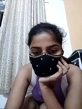 Snapshot of fuungirl38 chatting on 05-11-26, 04:04 fuungirl38 online show from 05-11-26, 04:04