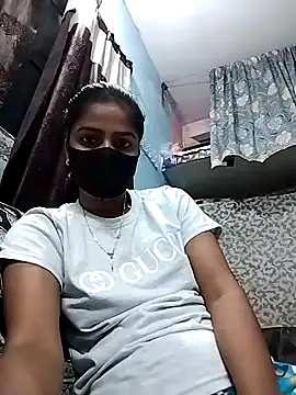 Snapshot of fuungirl38 chatting on 05-07-26, 05:27 fuungirl38 online show from 05-07-26, 05:27