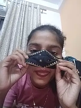 Snapshot of fuungirl38 chatting on 06-19-26, 04:46 fuungirl38 online show from 06-19-26, 04:46