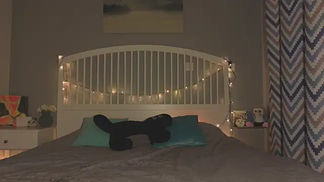 Mia Luw online show from 04-04-26, 07:31