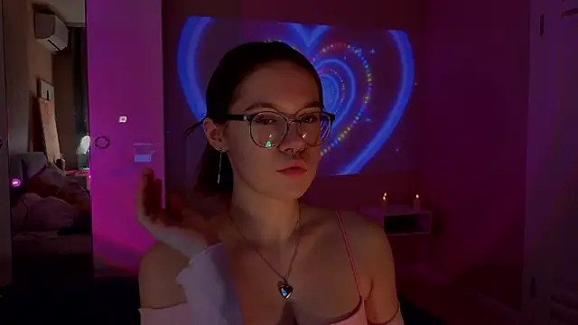 Snapshot of Mia_Luw chatting on 02-01-26, 09:13 Mia Luw online show from 02-01-26, 09:13