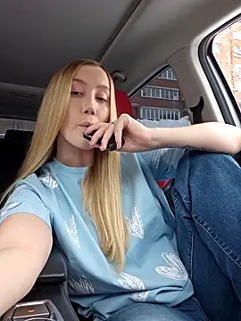 Snapshot of Pussy_Drive03 chatting on 02-10-26, 05:06 Pussy Drive03 online show from 02-10-26, 05:06