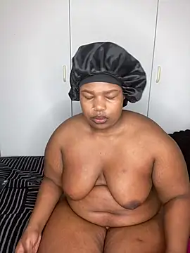 Cuddle Bear online show from 07-22-26, 06:15