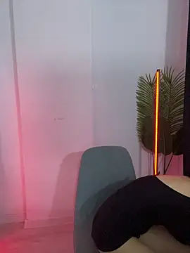 Celine Roxelle online show from 10-21-25, 06:07