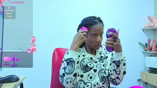 Snapshot of dafnnelewis chatting on 07-06-26, 11:28 dafnnelewis online show from 07-06-26, 11:28