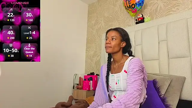 Snapshot of dafnnelewis chatting on 05-30-26, 11:16 dafnnelewis online show from 05-30-26, 11:16