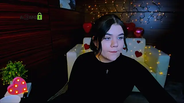 Snapshot of elmira_rose chatting on 02-15-25, 01:49 elmira rose online show from 02-15-25, 01:49