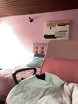 Isabella Rizzo online show from 02-10-25, 06:56