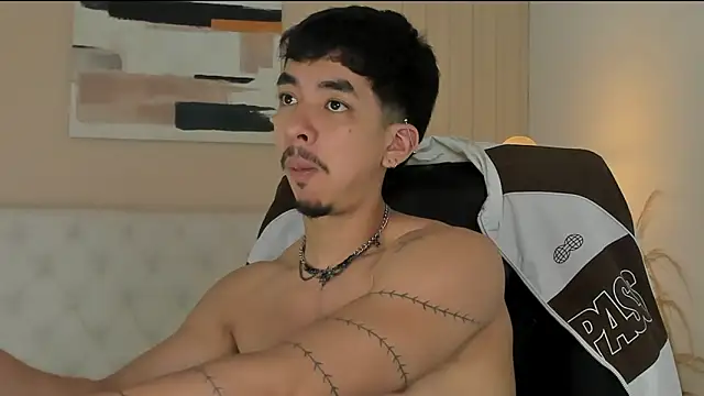 ISAAC CRYSTON online show from 02-04-26, 08:48