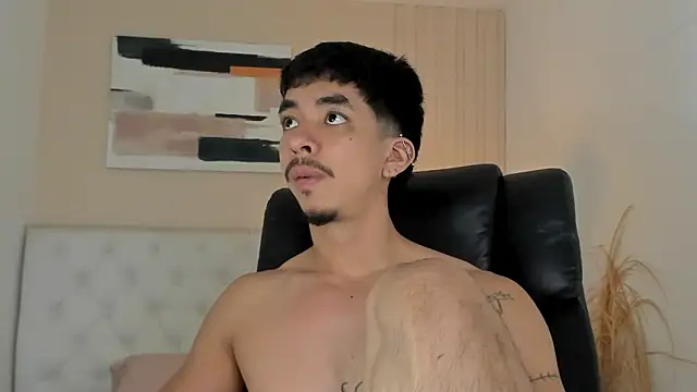 ISAAC CRYSTON online show from 02-02-26, 09:36