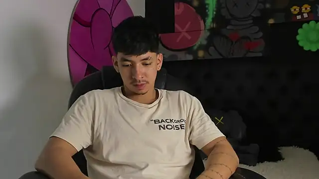 ISAAC CRYSTON online show from 11-11-25, 08:03