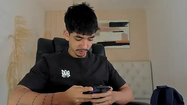 ISAAC CRYSTON online show from 01-13-26, 08:13