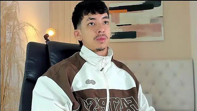 ISAAC CRYSTON online show from 11-24-25, 08:53