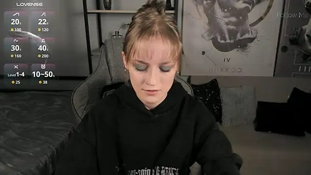 KiraMontoya online show from 12-19-25, 05:59