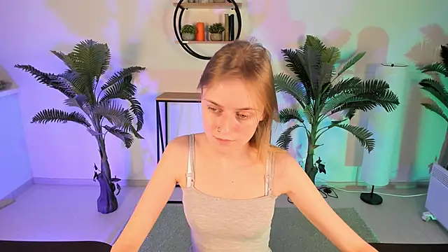 KiraMontoya online show from 03-09-25, 05:06