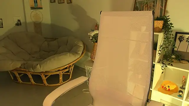 KiraMontoya online show from 03-23-25, 12:15