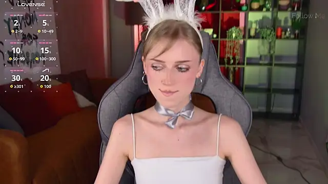 KiraMontoya online show from 06-25-26, 03:28