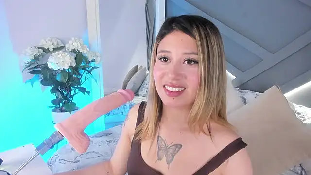 Snapshot of cloe_palmer chatting on 02-15-26, 04:50 cloe palmer online show from 02-15-26, 04:50