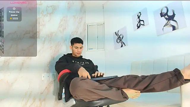 ANDRES STUD online show from 12-04-25, 04:11