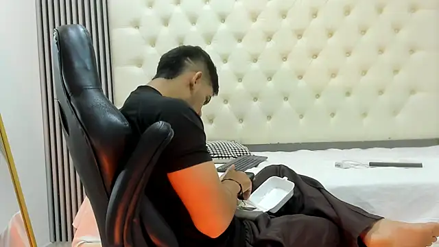 ANDRES STUD online show from 03-10-26, 03:54