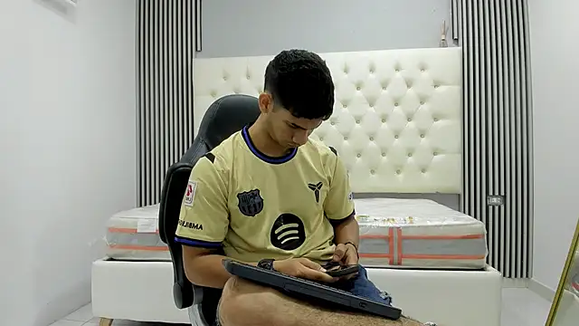 ANDRES STUD online show from 03-23-26, 04:34